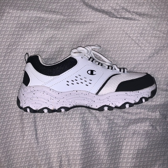 Champion woman’s size 7 - Picture 2 of 2